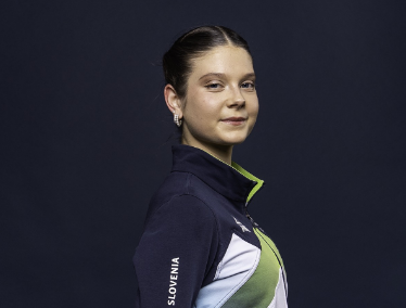 Julija Lovrenčič prvič na svetovnem prvenstvu v umetnostnem drsanju v Bostonu