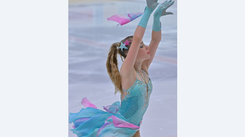 Ula Zadnikar na svojem prvem nastopu v seriji ISU Junior Grand Prix v Bakuju